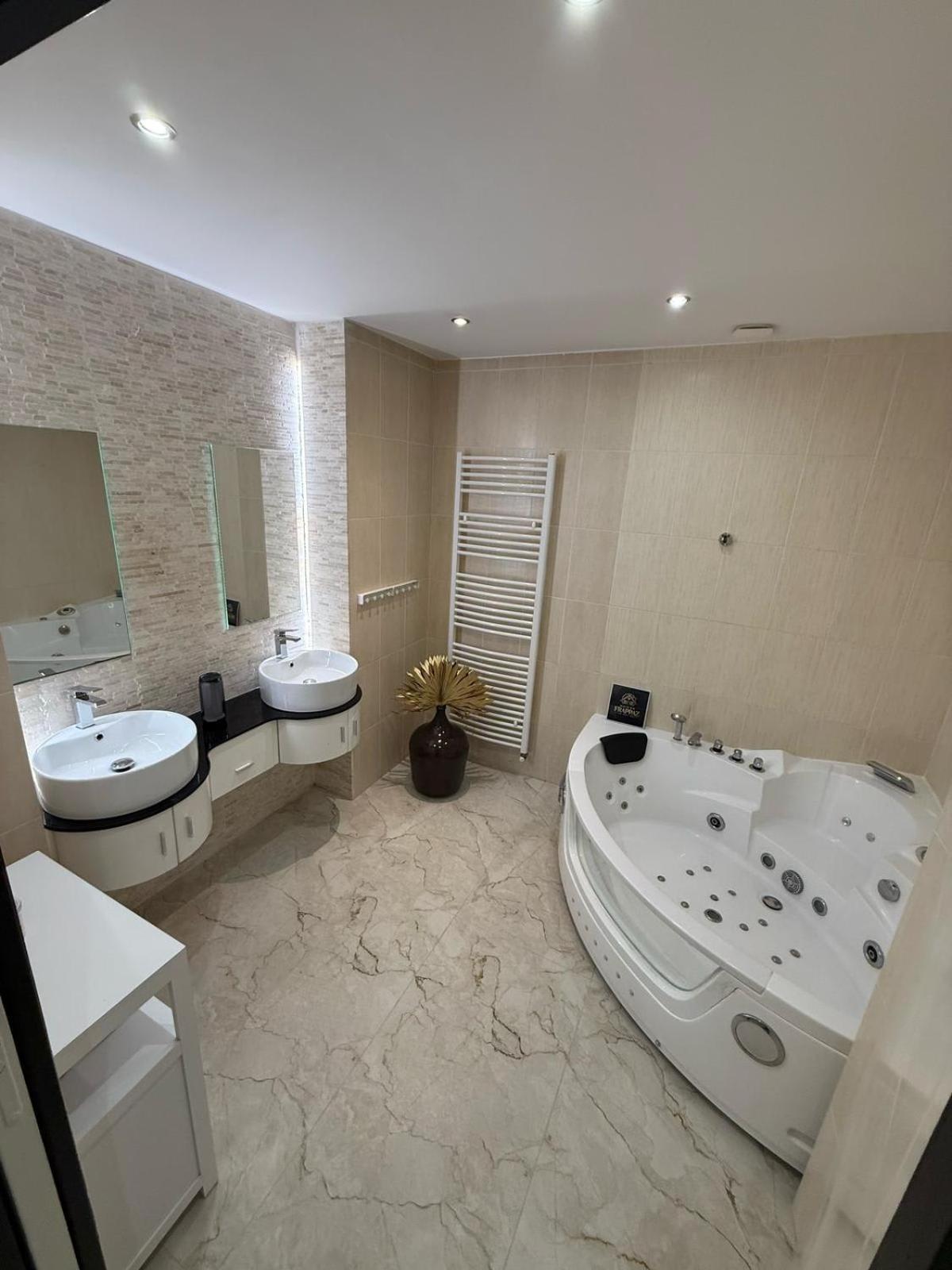 Maison Frappaz - 4 Bedrooms With Garden Villeurbanne Luaran gambar
